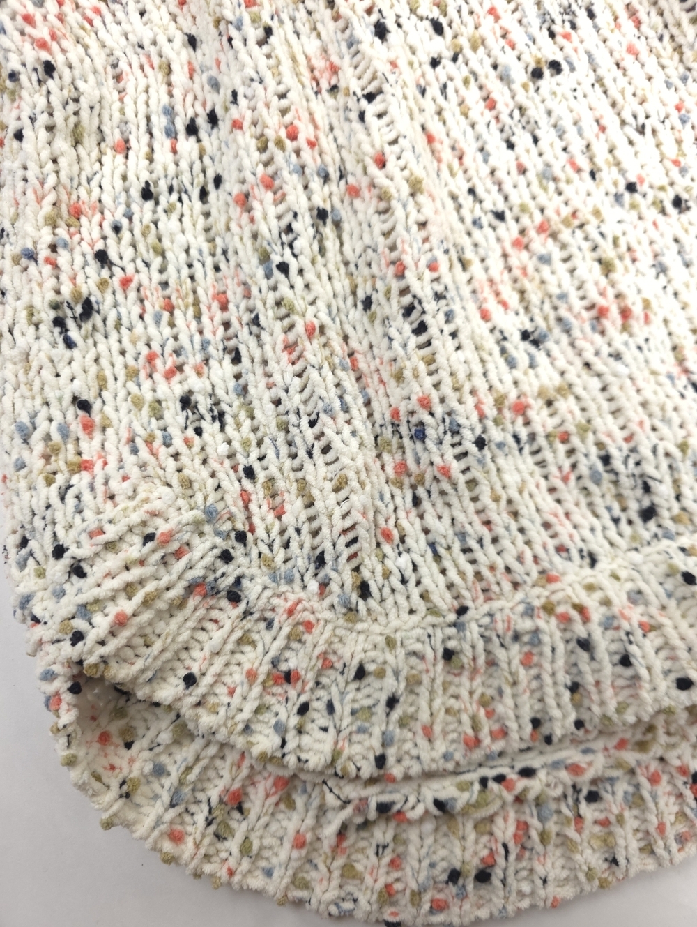 Moon & Madison  Cream Speckled Knit Sweater  Women's Crewneck Long Tunic Style S - Picture 6 of 11